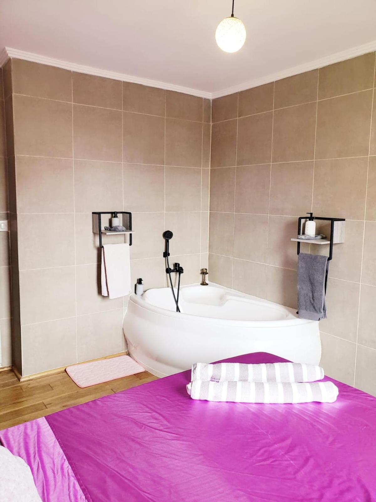 Suite From 1 To 6 - Bathtubs In Rooms - Air Conditioned Residential Appartement - Self-Arrival - Wifi - Netflix Disney - Kitchen - Laundry - Parking Авиньон Екстериор снимка